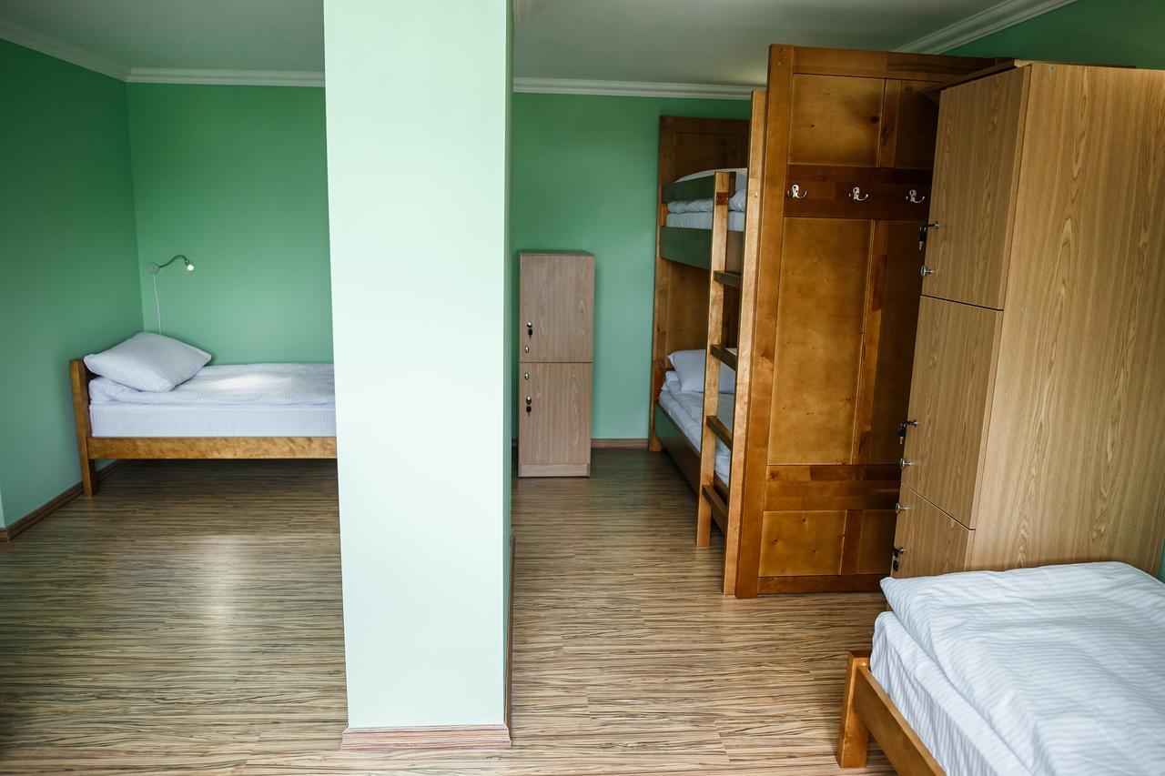 Sweet Home Hostel / Guest House Chernivtsi Exterior photo